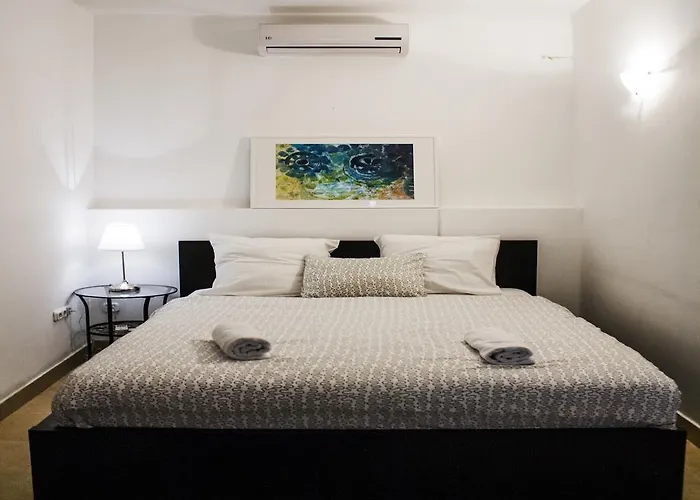 Travel Inn Apartments